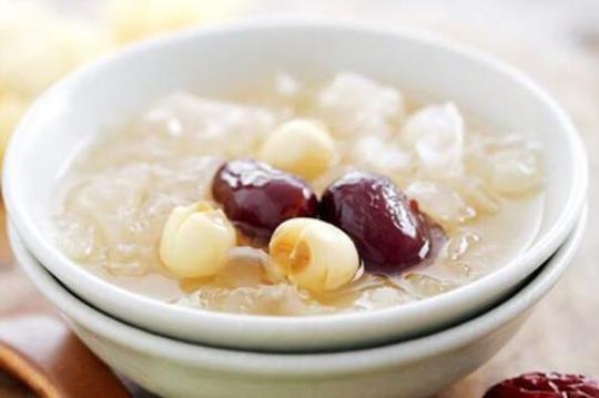 食用银耳莲子汤可以减肥吗？