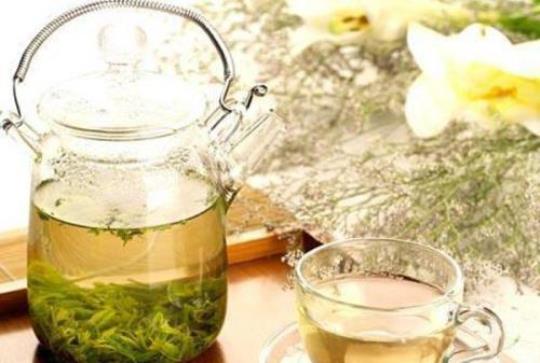 茶叶水是属于酸性还是碱性