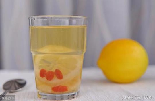 红枣枸杞柠檬茶的做法