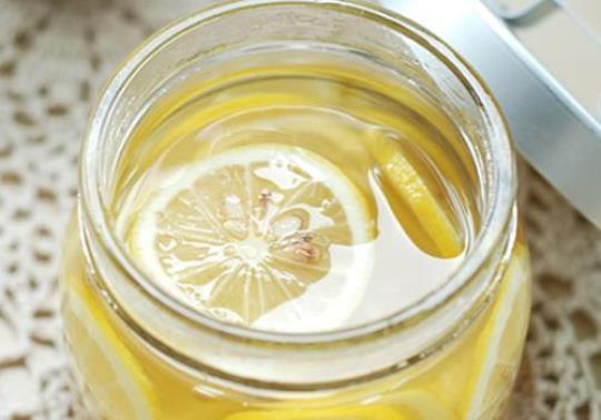 柠檬蜂蜜茶有什么功效呢