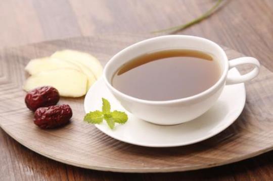 早上喝姜茶营养更高 健康一整天！