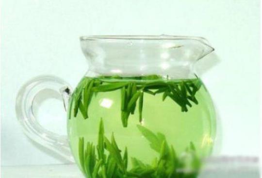 泡绿茶的水温讲究什么呢