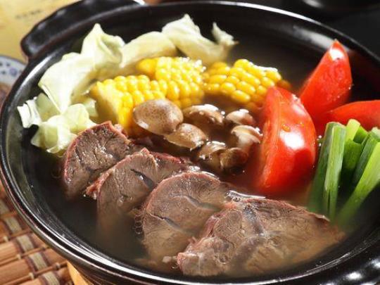 火锅牛肉汤底有哪些做法呢