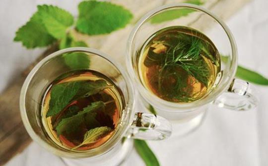 夏季清咽利嗓7种凉茶最该喝 效果数第一！
