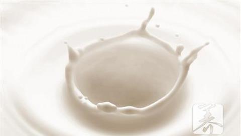 牛奶和豆浆哪个更适合女人喝 牛奶豆浆哪个营养价值高