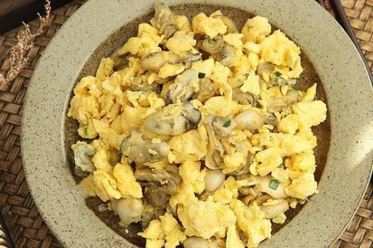 海蛎子炒鸡蛋  海蛎子炒鸡蛋的做法及营养价值