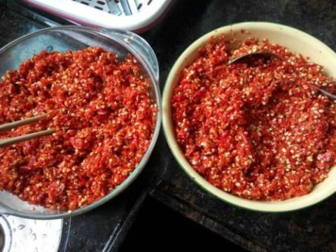 四川辣椒酱的做法  四川辣椒酱的做法最正宗的做法
