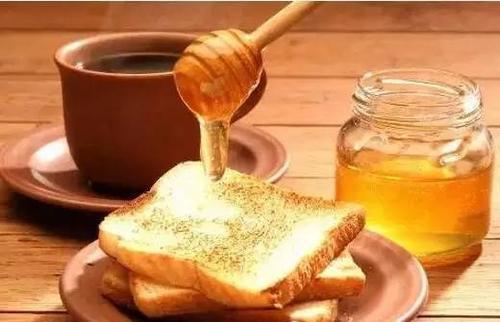 蜂蜜的最佳吃法 蜂蜜的作用与功效