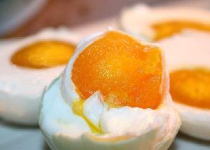咸鸭蛋的营养价值-咸鸭蛋的功效与作用