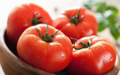 番茄越红越熟越防癌 5种公认防癌菜吃起来