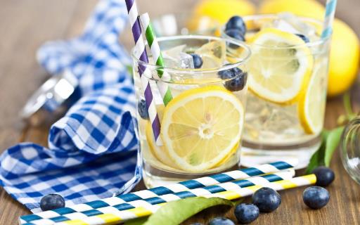 经常喝柠檬水能消炎降血脂 泡一杯优质柠檬水的诀窍